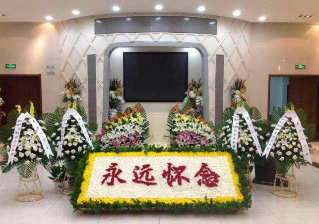 上海灵车接运 殡葬一条龙 丧葬用品